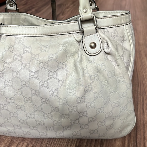 A 235 - 💯% authentic Gucci shoulder bag - Picture 4 of 16